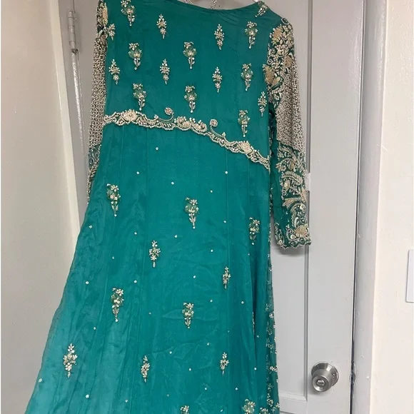 chinese dress ladies Walima Dulhan Maxi|Dabka,Zari,Naqshe,Dhaga & Pearls – Nameera by Farooq main image 1